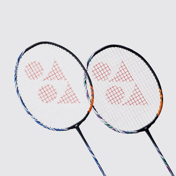 Top 11 mẫu vợt cầu lông nặng đầu cho lối chơi tấn công 1 Yonex Astrox 100 ZZ