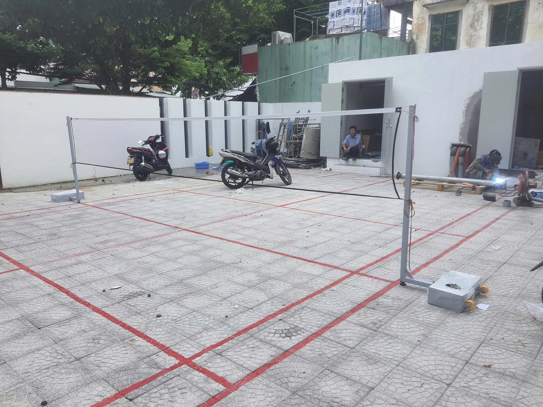 Trụ Cầu Lông Di Động Và Cố Định Khác Nhau Thế Nào? Nên Chọn Loại Nào? 2 tru cau long tap luyen